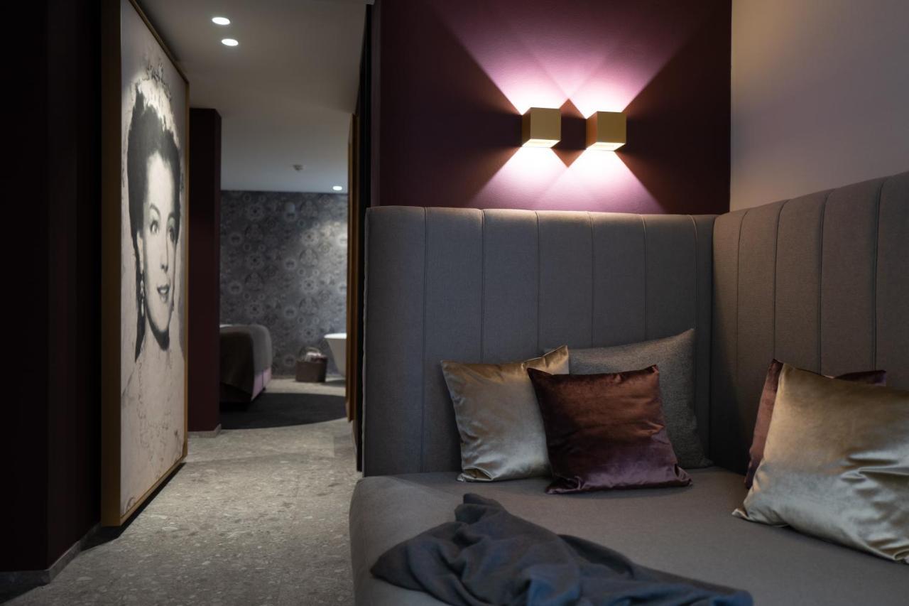 Sissi Suites | Luxury Apartments | Mayrhofen Bagian luar foto